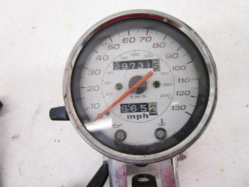 01 Honda VT1100 C2 Sabre Speedometer Speedo 37200-MCK-A01 2000